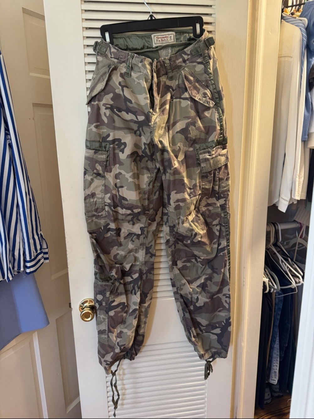 Abercrombie & Fitch Camo Cargo Pants - Green, Brown, Tan